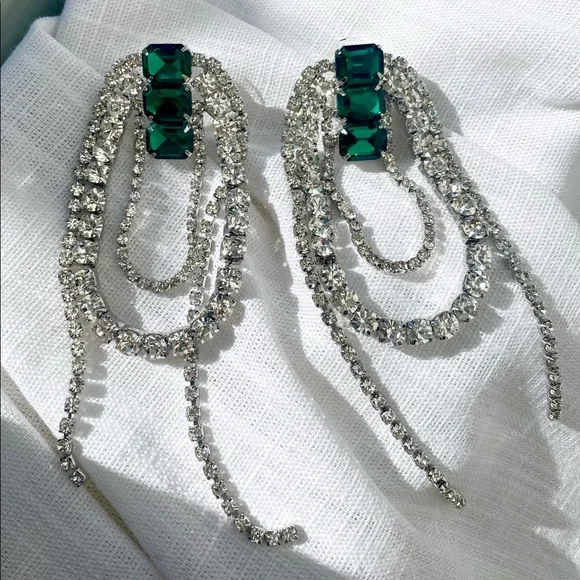 Emerald green party earrings brand new - Picture 3 of 5